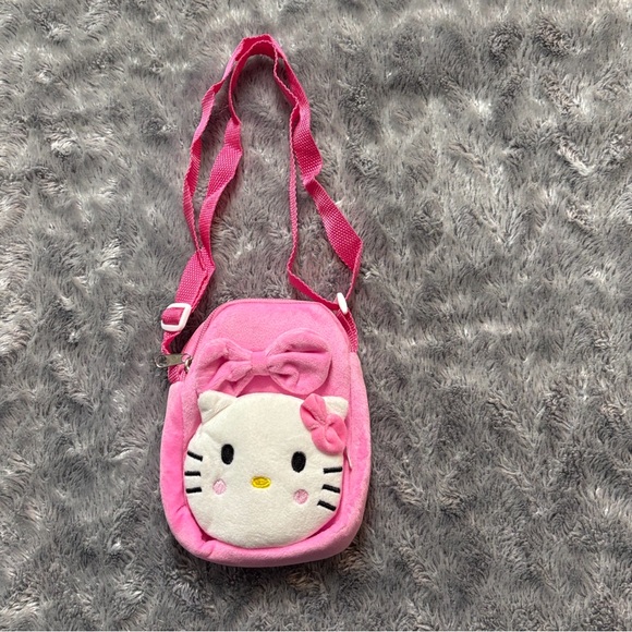 Hello Kitty Bundle - Picture 3 of 11